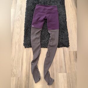 ALO Yoga Two-Tone Purple and Gray Leggings. Preloved